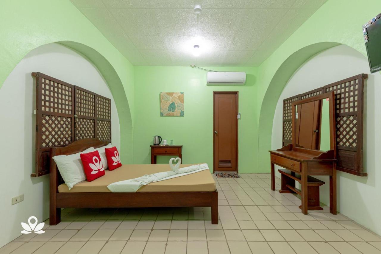 Zen Rooms Calle Crisologo Виган Екстериор снимка