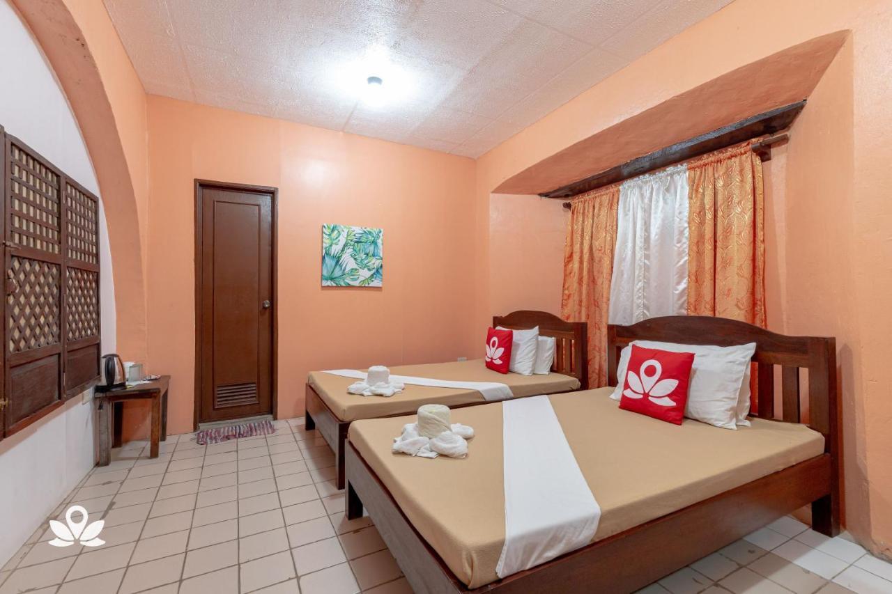 Zen Rooms Calle Crisologo Виган Екстериор снимка