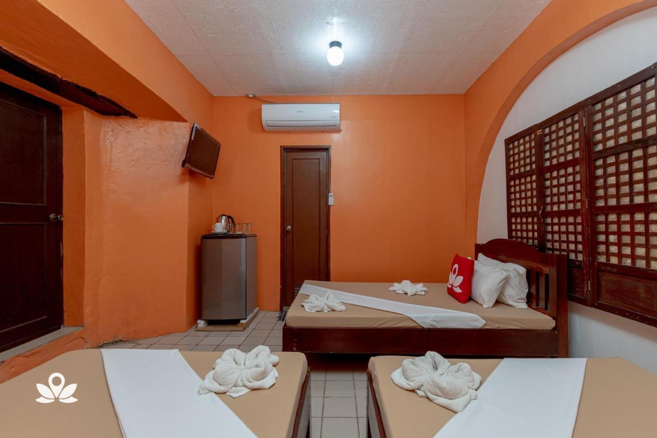 Zen Rooms Calle Crisologo Виган Екстериор снимка